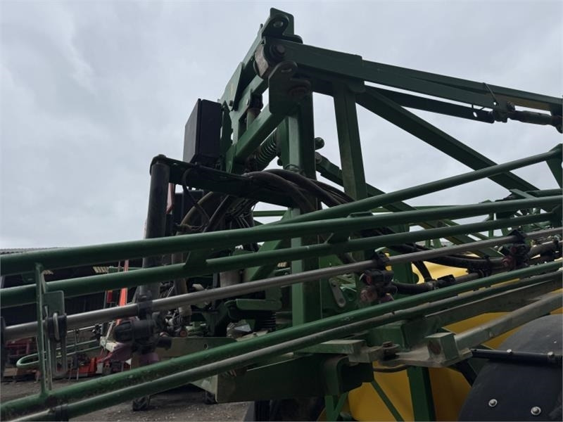Uzkarināmais miglotājs John Deere John Deere 732 Trailed Sprayer: foto 15