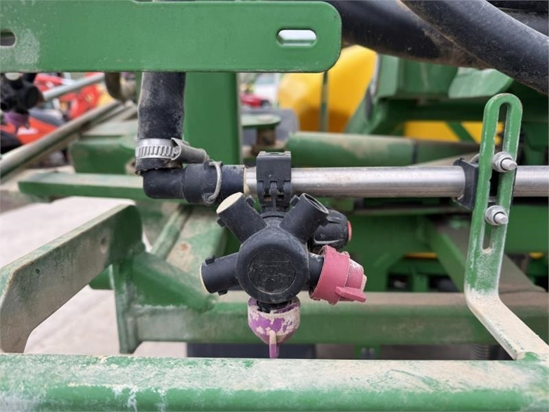 Uzkarināmais miglotājs John Deere John Deere 732 Trailed Sprayer: foto 11