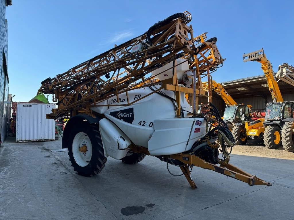 Knight Trailblazer 4200L 36M Trailed Sprayer - Piekabināmais miglotājs: foto 3 Knight Trailblazer 4200L 36M Trailed Sprayer - Piekabināmais miglotājs: foto 3
