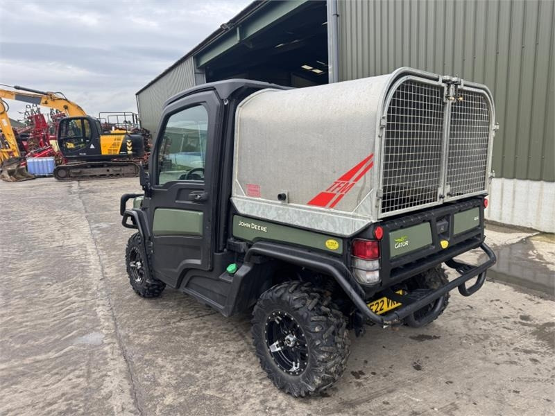 John Deere XUV 865M Gator - Lauksaimniecības tehnika: foto 2 John Deere XUV 865M Gator - Lauksaimniecības tehnika: foto 2