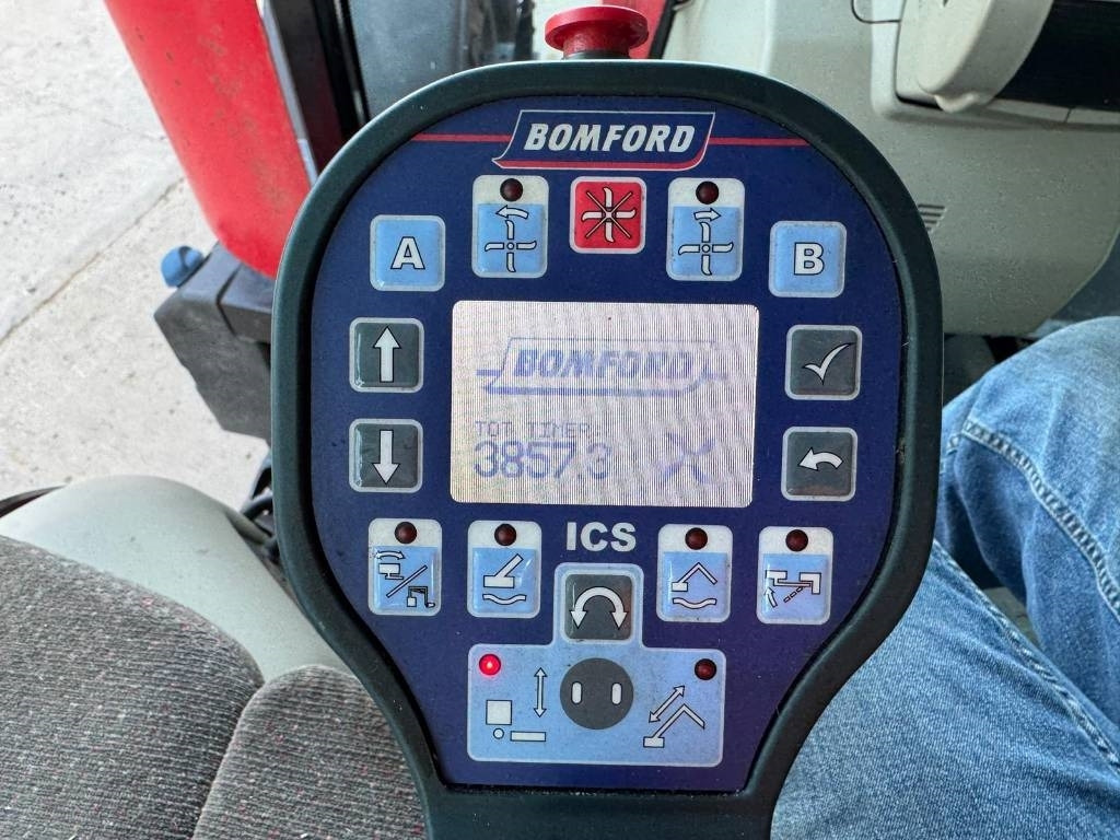 Traktors Massey Ferguson 7618 Dyna VT c/w Bomford Falcon Evo 6.5: foto 29