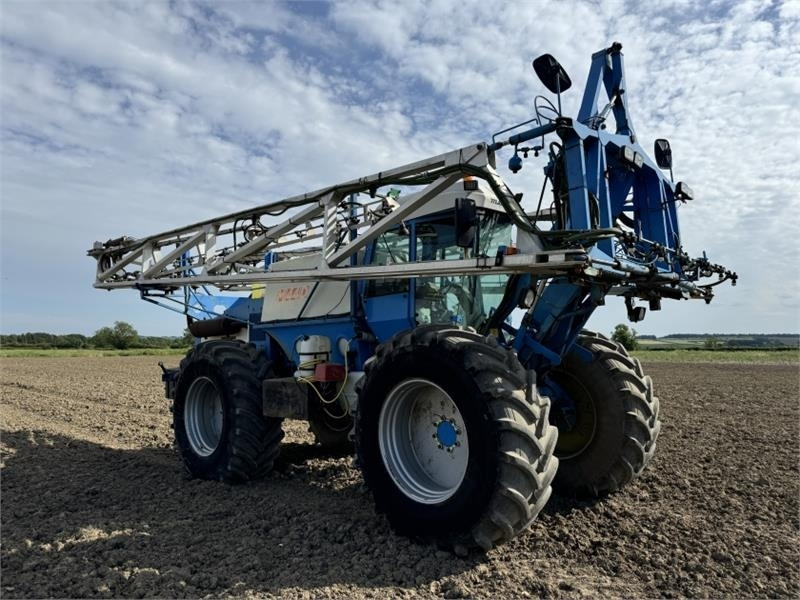 Matrot Matrot M44D 36m Self Propelled Sprayer - Uzkarināmais miglotājs: foto 5 Matrot Matrot M44D 36m Self Propelled Sprayer - Uzkarināmais miglotājs: foto 5