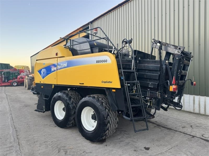 New Holland New Holland BB9060 Baler - Kīpu prese: foto 2 New Holland New Holland BB9060 Baler - Kīpu prese: foto 2