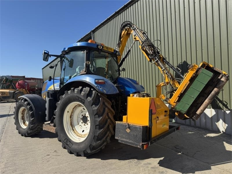 New Holland New Holland T6080 c/w Herder Cavalier Mid Mount He - Izlices pļaujmašīna: foto 2 New Holland New Holland T6080 c/w Herder Cavalier Mid Mount He - Izlices pļaujmašīna: foto 2