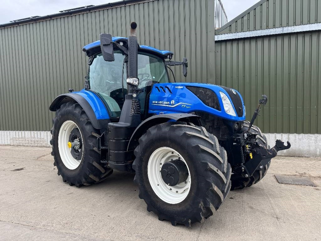 New Holland T7.300 Autocommand - Traktors: foto 3 New Holland T7.300 Autocommand - Traktors: foto 3
