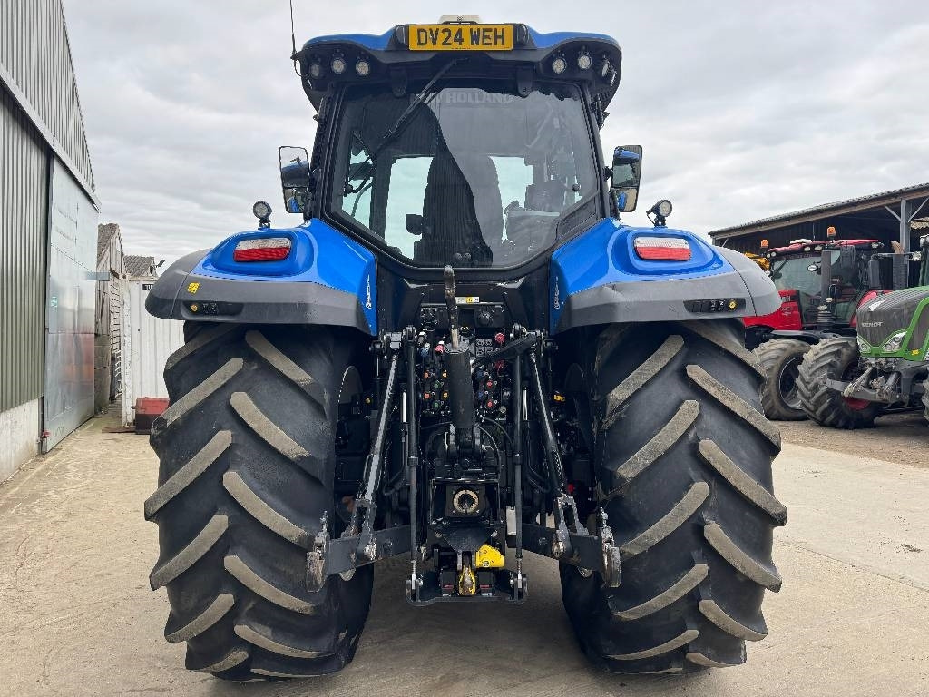 New Holland T7.300 Autocommand - Traktors: foto 5 New Holland T7.300 Autocommand - Traktors: foto 5