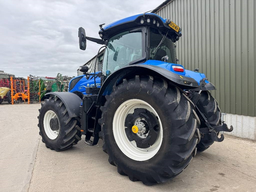 New Holland T7.300 Autocommand - Traktors: foto 2 New Holland T7.300 Autocommand - Traktors: foto 2