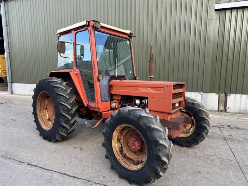 Renault Renault 781-4 4WD Tractor - Traktors: foto 3 Renault Renault 781-4 4WD Tractor - Traktors: foto 3