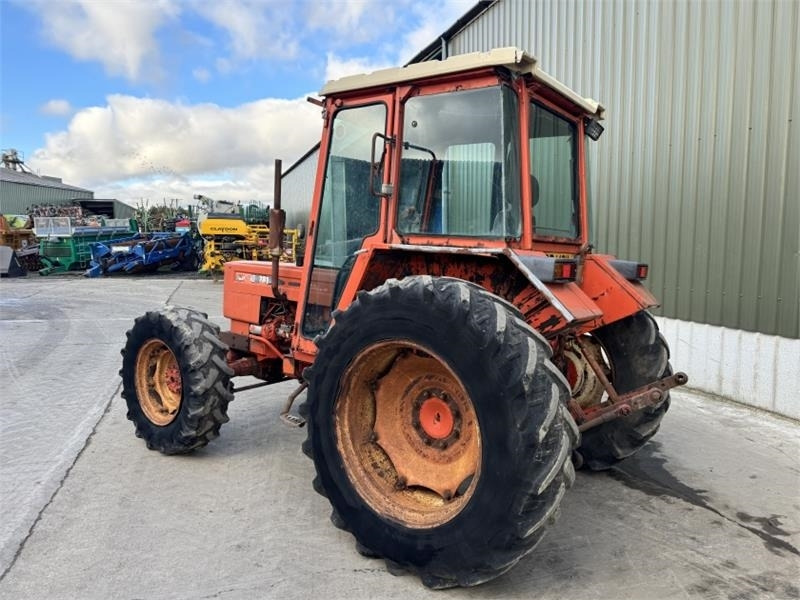 Renault Renault 781-4 4WD Tractor - Traktors: foto 2 Renault Renault 781-4 4WD Tractor - Traktors: foto 2