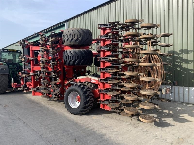 Sumo 6m Versa Plus Seed Drill - Kombinētā sējmašīna: foto 4 Sumo 6m Versa Plus Seed Drill - Kombinētā sējmašīna: foto 4