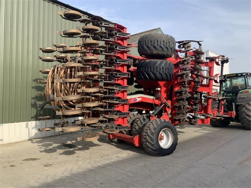 Sumo 6m Versa Plus Seed Drill - Kombinētā sējmašīna: foto 2 Sumo 6m Versa Plus Seed Drill - Kombinētā sējmašīna: foto 2