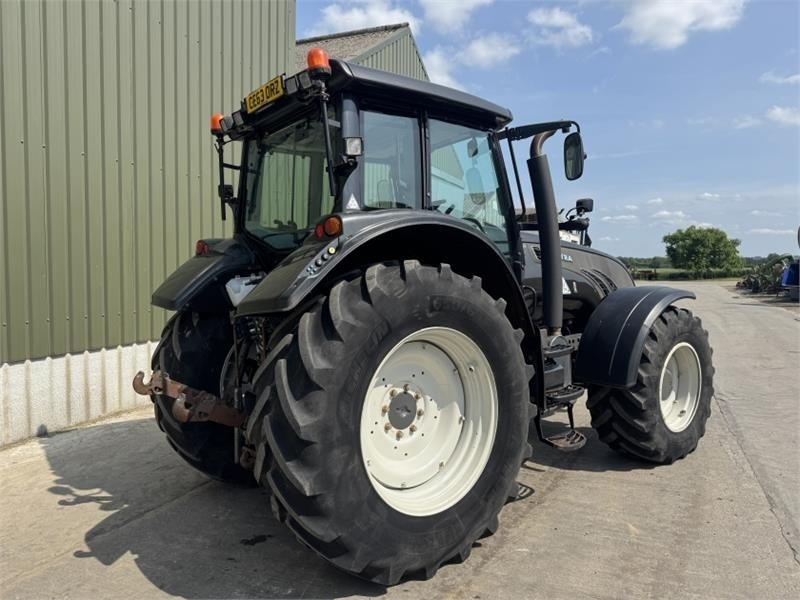 Valtra T163 Direct 50K *New Transmission* - Traktors: foto 2 Valtra T163 Direct 50K *New Transmission* - Traktors: foto 2