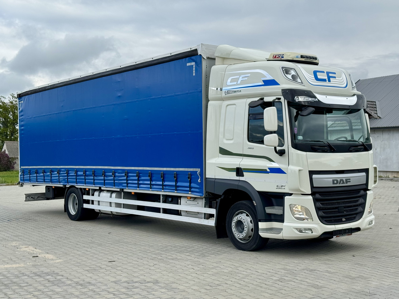 DAF CF 320 / FIRANKA / 24 EUROPALETY / SYPIALKA / AUTOMAT / KLIMA POSTOJOWA / 2017 ROK - Kravas automašīna ar tentu: foto 1 DAF CF 320 / FIRANKA / 24 EUROPALETY / SYPIALKA / AUTOMAT / KLIMA POSTOJOWA / 2017 ROK - Kravas automašīna ar tentu: foto 1