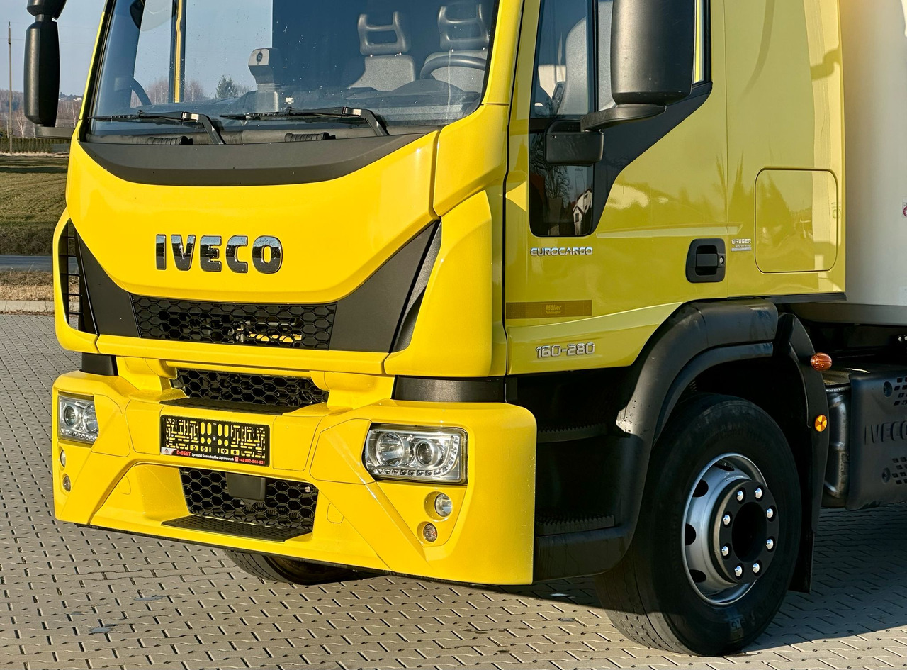 Kravas automašīna refrižerators IVECO EUROCARGO 160-280 / CHŁODNIA / 6.1 M DŁUGOŚCI / 15 EUROPALET / AUTOMAT / SYPIALKA / NISKI PRZEBIEG / 16 TON DMC / CARRIER SPALINOWO - ELEKTRYCZNY / 2018 ROK: foto 12 Kravas automašīna refrižerators IVECO EUROCARGO 160-280 / CHŁODNIA / 6.1 M DŁUGOŚCI / 15 EUROPALET / AUTOMAT / SYPIALKA / NISKI PRZEBIEG / 16 TON DMC / CARRIER SPALINOWO - ELEKTRYCZNY / 2018 ROK: foto 12
