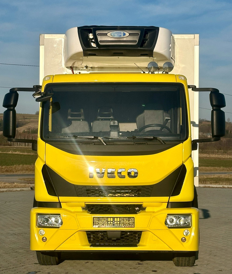 Kravas automašīna refrižerators IVECO EUROCARGO 160-280 / CHŁODNIA / 6.1 M DŁUGOŚCI / 15 EUROPALET / AUTOMAT / SYPIALKA / NISKI PRZEBIEG / 16 TON DMC / CARRIER SPALINOWO - ELEKTRYCZNY / 2018 ROK: foto 8 Kravas automašīna refrižerators IVECO EUROCARGO 160-280 / CHŁODNIA / 6.1 M DŁUGOŚCI / 15 EUROPALET / AUTOMAT / SYPIALKA / NISKI PRZEBIEG / 16 TON DMC / CARRIER SPALINOWO - ELEKTRYCZNY / 2018 ROK: foto 8