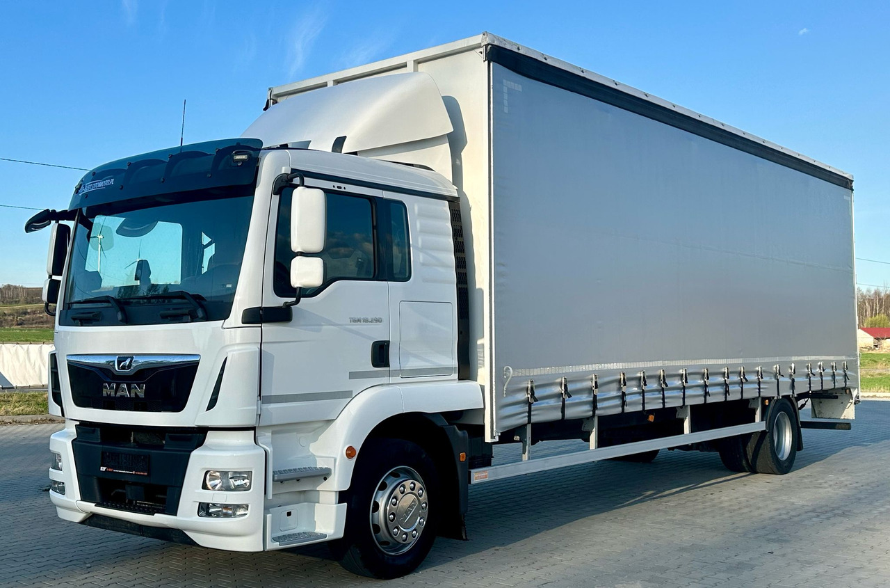 MAN TGM 18.290 / FIRANKA / WINDA / 22 EUROPALETY / AUTOMAT / SYPIALKA / 9 059 KG ŁADOWNOŚCI / NISKI PRZEBIEG / ZSUWANY DACH / EURO 6 - Kravas automašīna ar tentu: foto 2 MAN TGM 18.290 / FIRANKA / WINDA / 22 EUROPALETY / AUTOMAT / SYPIALKA / 9 059 KG ŁADOWNOŚCI / NISKI PRZEBIEG / ZSUWANY DACH / EURO 6 - Kravas automašīna ar tentu: foto 2