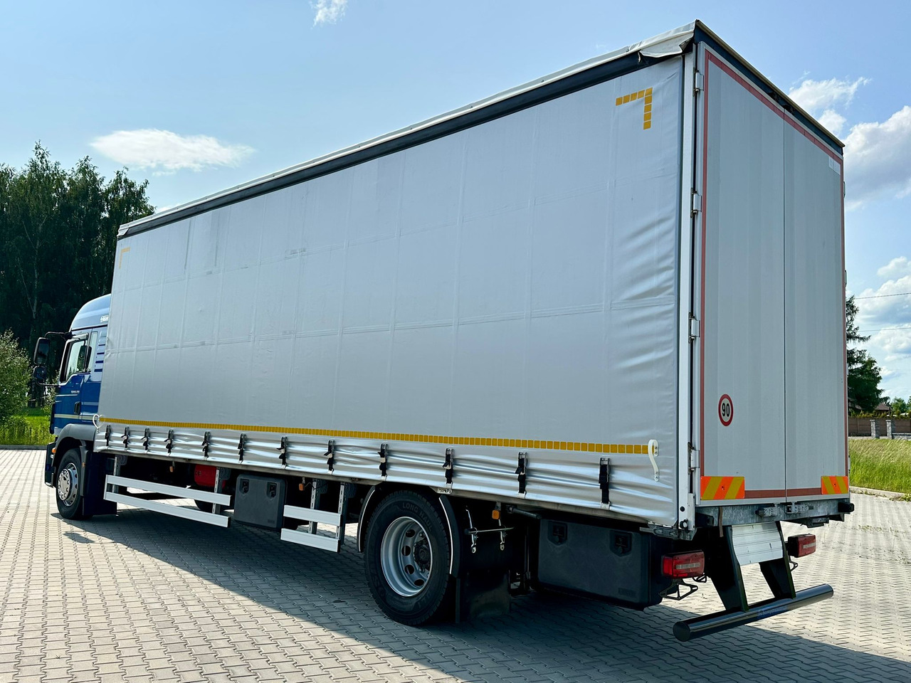 MAN TGM 18.320 / FIRANKA / 20 EUROPALET / 8.3 M DŁUGOŚCI / AUTOMAT / SYPIALKA / 2018 ROK / 9 809 KG ŁADOWNOŚCI - Kravas automašīna ar tentu: foto 3 MAN TGM 18.320 / FIRANKA / 20 EUROPALET / 8.3 M DŁUGOŚCI / AUTOMAT / SYPIALKA / 2018 ROK / 9 809 KG ŁADOWNOŚCI - Kravas automašīna ar tentu: foto 3