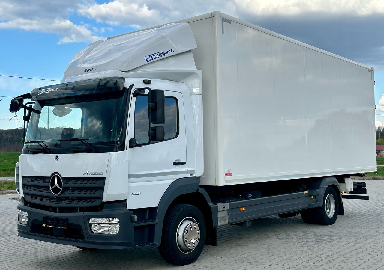 MERCEDES-BENZ ATEGO / 1221 / IZOTERMA / KONTENER / AUTOMAT / 230 TYS KM / 17 EUROPALET / 6.8 M DŁUGOŚCI / 2019 ROK - Izometriskais kravas automašīna: foto 2 MERCEDES-BENZ ATEGO / 1221 / IZOTERMA / KONTENER / AUTOMAT / 230 TYS KM / 17 EUROPALET / 6.8 M DŁUGOŚCI / 2019 ROK - Izometriskais kravas automašīna: foto 2