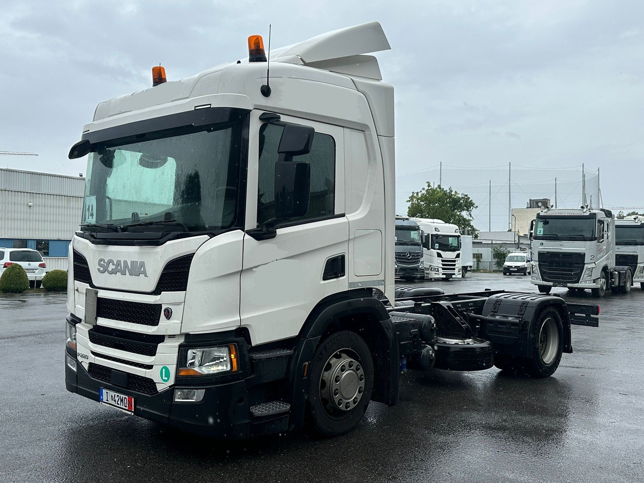 SCANIA P220 / RAMA DO ZABUDOWY / ROZSTAW OSI 3.90 M / SILNIK 6 / WYWROTKA / BECZKA / HAKOWIEC / UTRZYMANIE DRÓG / AUTOMAT / 2019 ROK / NISKI PRZEBIEG - Šasija kravas automašīna: foto 2 SCANIA P220 / RAMA DO ZABUDOWY / ROZSTAW OSI 3.90 M / SILNIK 6 / WYWROTKA / BECZKA / HAKOWIEC / UTRZYMANIE DRÓG / AUTOMAT / 2019 ROK / NISKI PRZEBIEG - Šasija kravas automašīna: foto 2