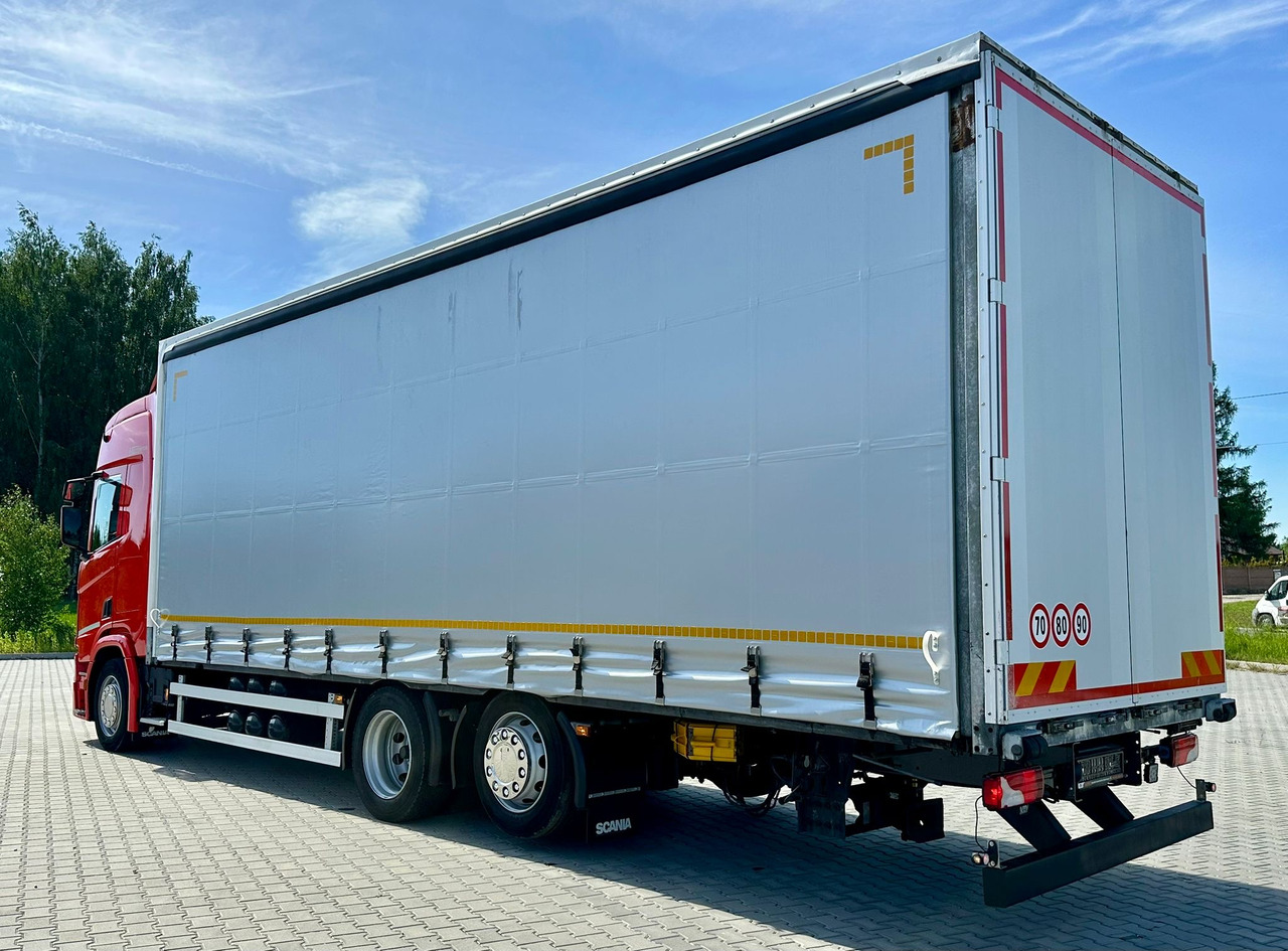 SCANIA R410 / FIRANKA / 21 EUROPALET / 8.5 M DŁUGOŚCI / 6x2 / PODWIESZA - Kravas automašīna ar tentu: foto 3 SCANIA R410 / FIRANKA / 21 EUROPALET / 8.5 M DŁUGOŚCI / 6x2 / PODWIESZA - Kravas automašīna ar tentu: foto 3