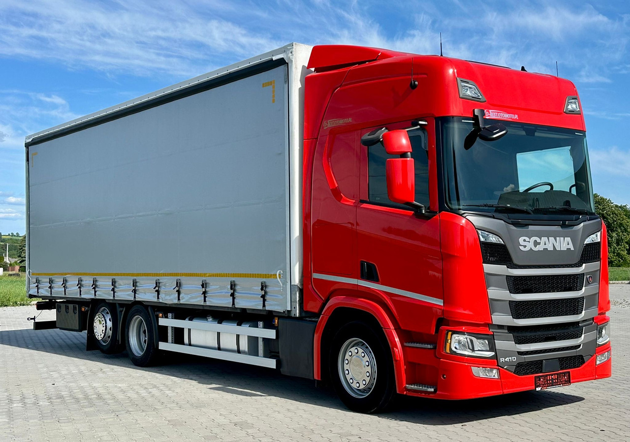 SCANIA R410 / FIRANKA / 21 EUROPALET / 8.5 M DŁUGOŚCI / 6x2 / PODWIESZA - Kravas automašīna ar tentu: foto 1 SCANIA R410 / FIRANKA / 21 EUROPALET / 8.5 M DŁUGOŚCI / 6x2 / PODWIESZA - Kravas automašīna ar tentu: foto 1