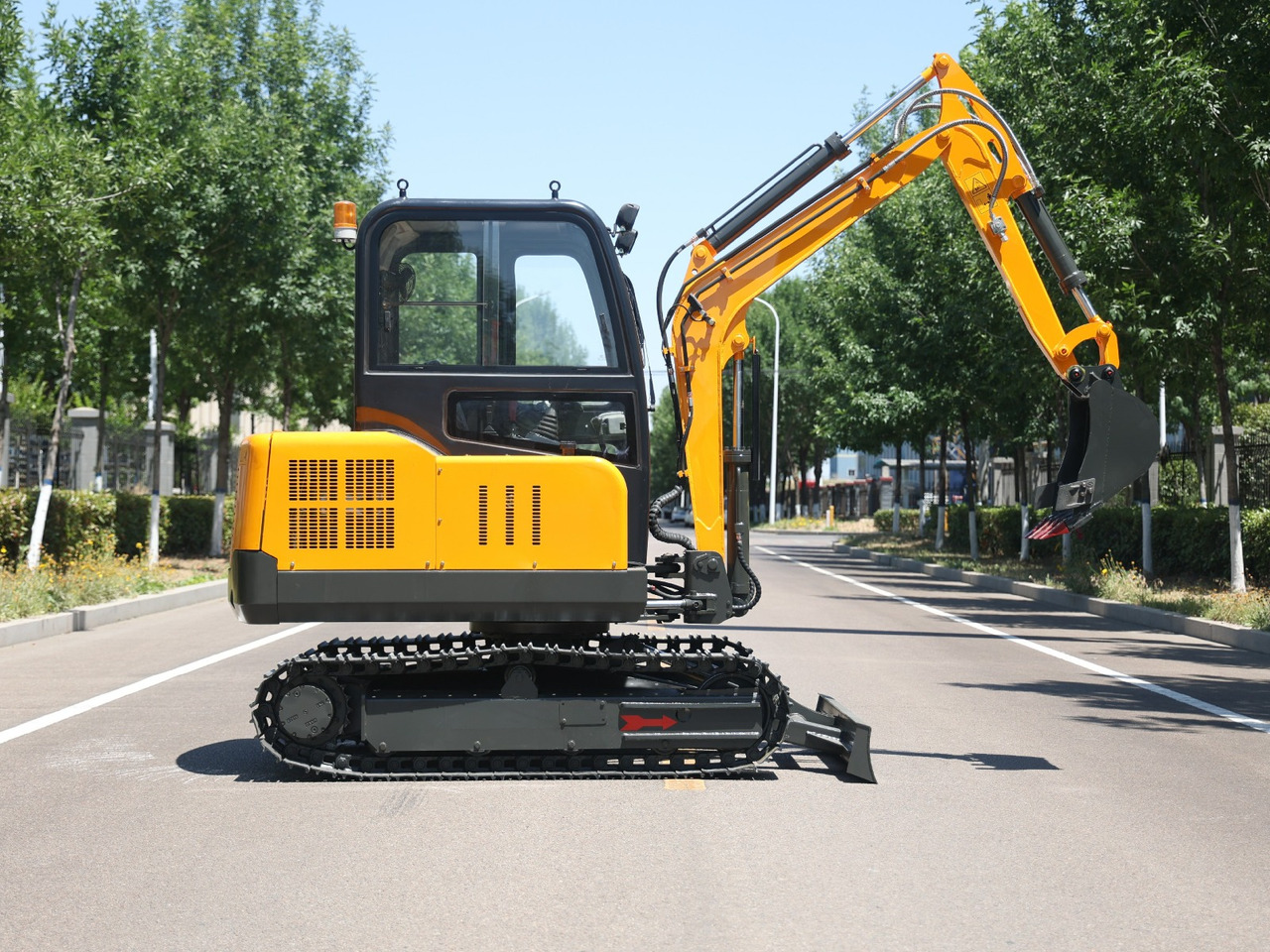 KUBOTA Diesel Mini excavator 4 ton - Müller Machinery MB 40 - VKSH - Mini-ekskavators: foto 2 KUBOTA Diesel Mini excavator 4 ton - Müller Machinery MB 40 - VKSH - Mini-ekskavators: foto 2