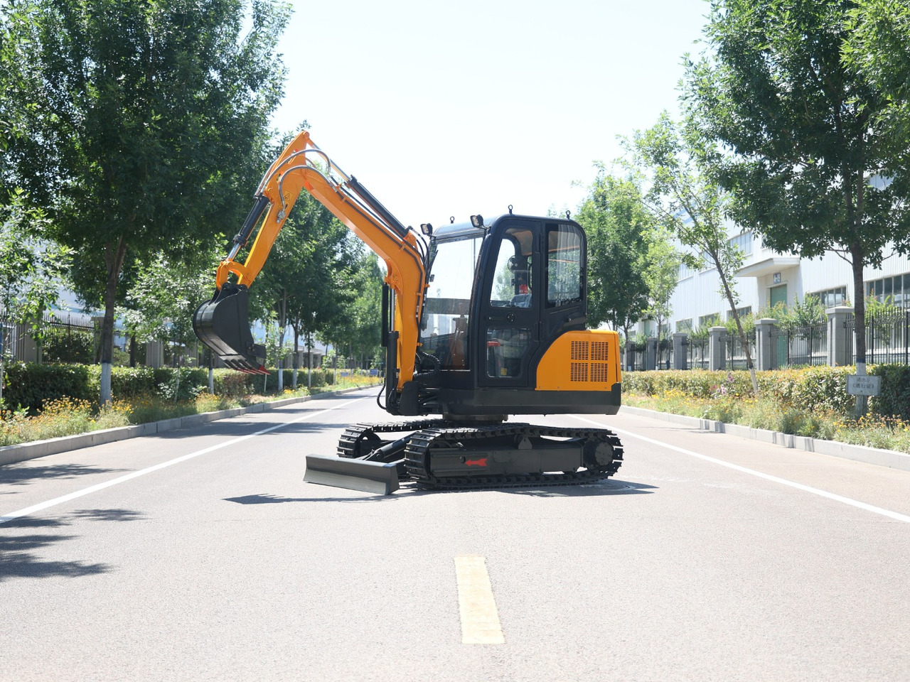 Müller Machinery Diesel Mini excavator 4 ton - Müller Machinery MB 40 - KSH Xinchai 4D32 Motor - Mini-ekskavators: foto 1 Müller Machinery Diesel Mini excavator 4 ton - Müller Machinery MB 40 - KSH Xinchai 4D32 Motor - Mini-ekskavators: foto 1