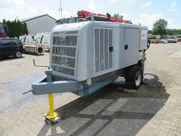 2016 CIFA trailer mounted concrete pump - Stacionārais betona sūknis: foto 1 2016 CIFA trailer mounted concrete pump - Stacionārais betona sūknis: foto 1