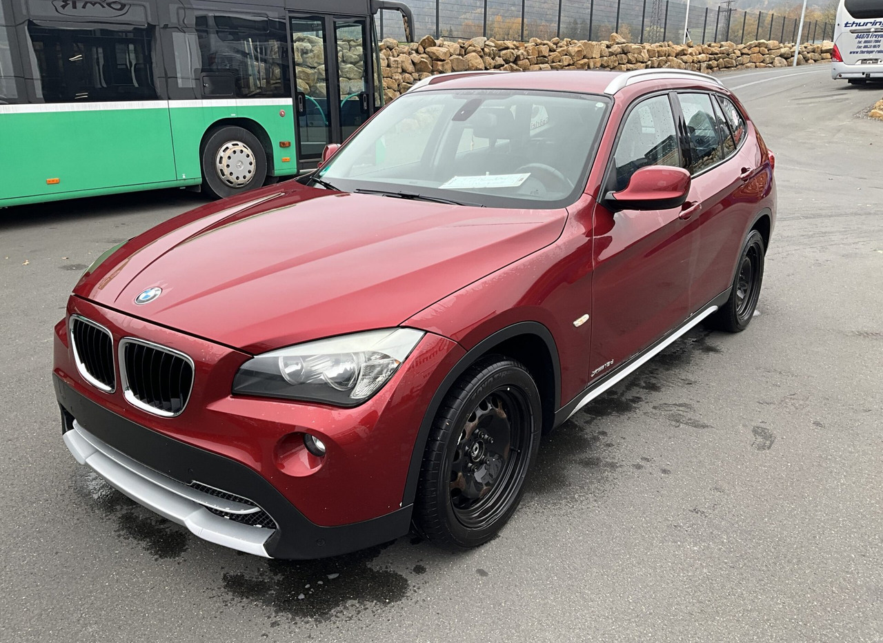 BMW X1 - Vieglā automašīna: foto 2 BMW X1 - Vieglā automašīna: foto 2