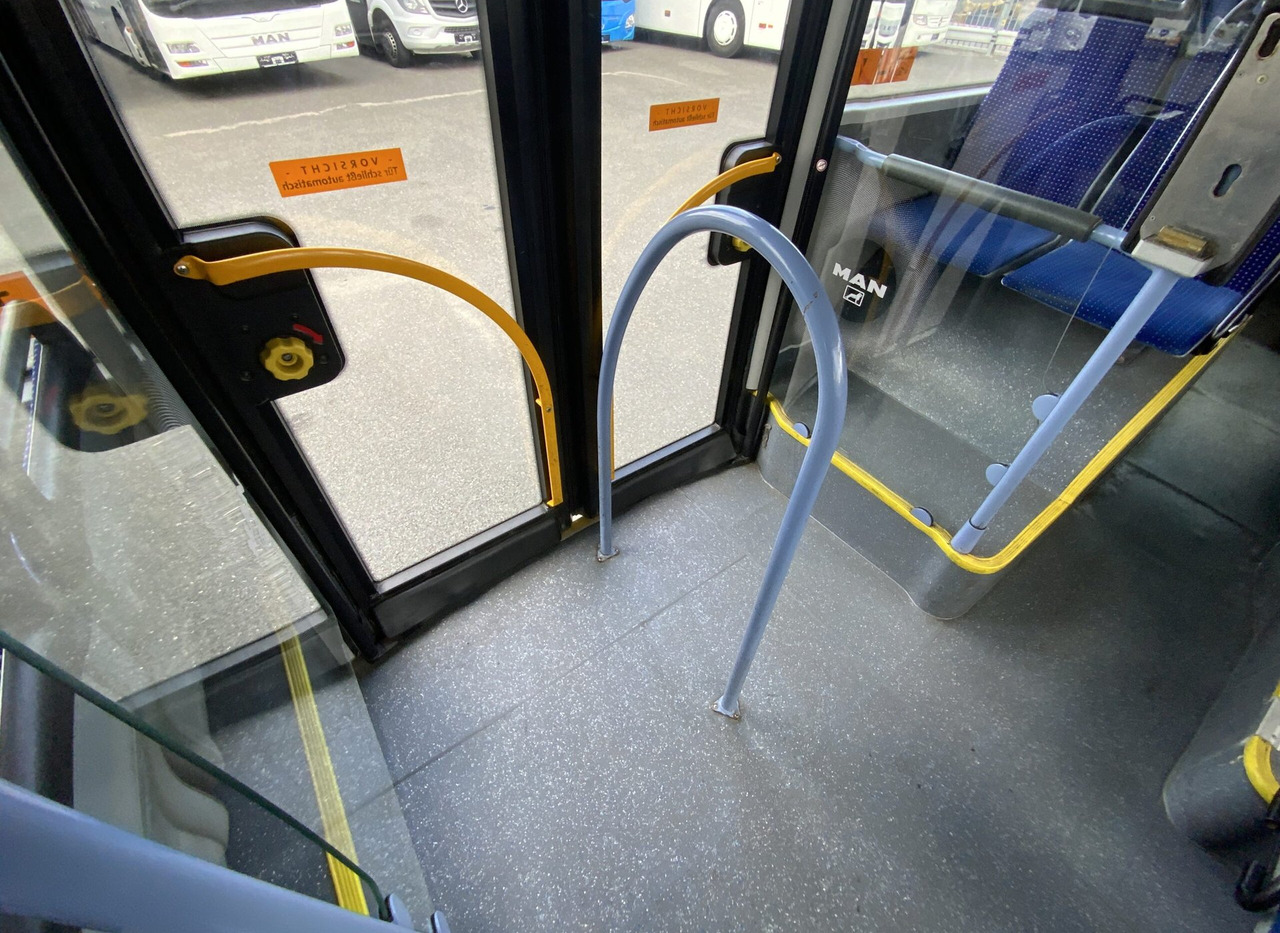 Posmainais autobuss MAN A 23 Lion´s City: foto 18