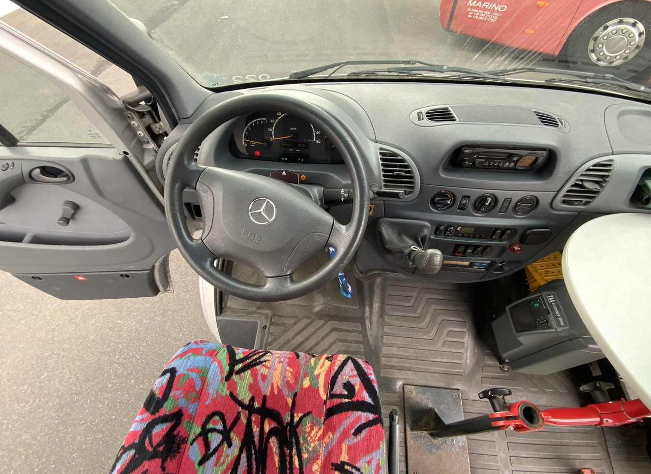 Mikroautobuss, Pasažieru furgons Mercedes-Benz 414 Sprinter: foto 17 Mikroautobuss, Pasažieru furgons Mercedes-Benz 414 Sprinter: foto 17