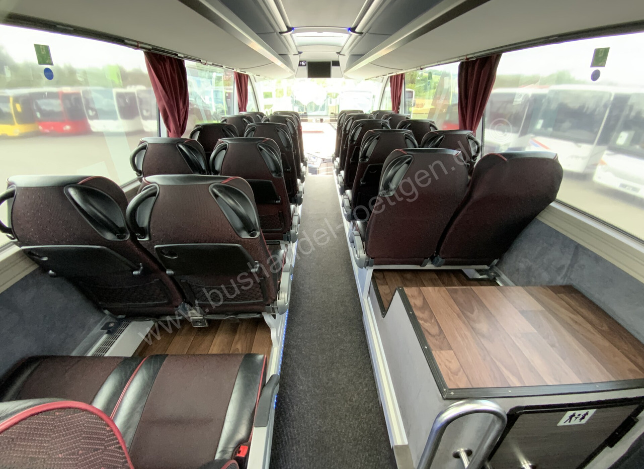 Starppilsētu autobuss Neoplan Cityliner: foto 19
