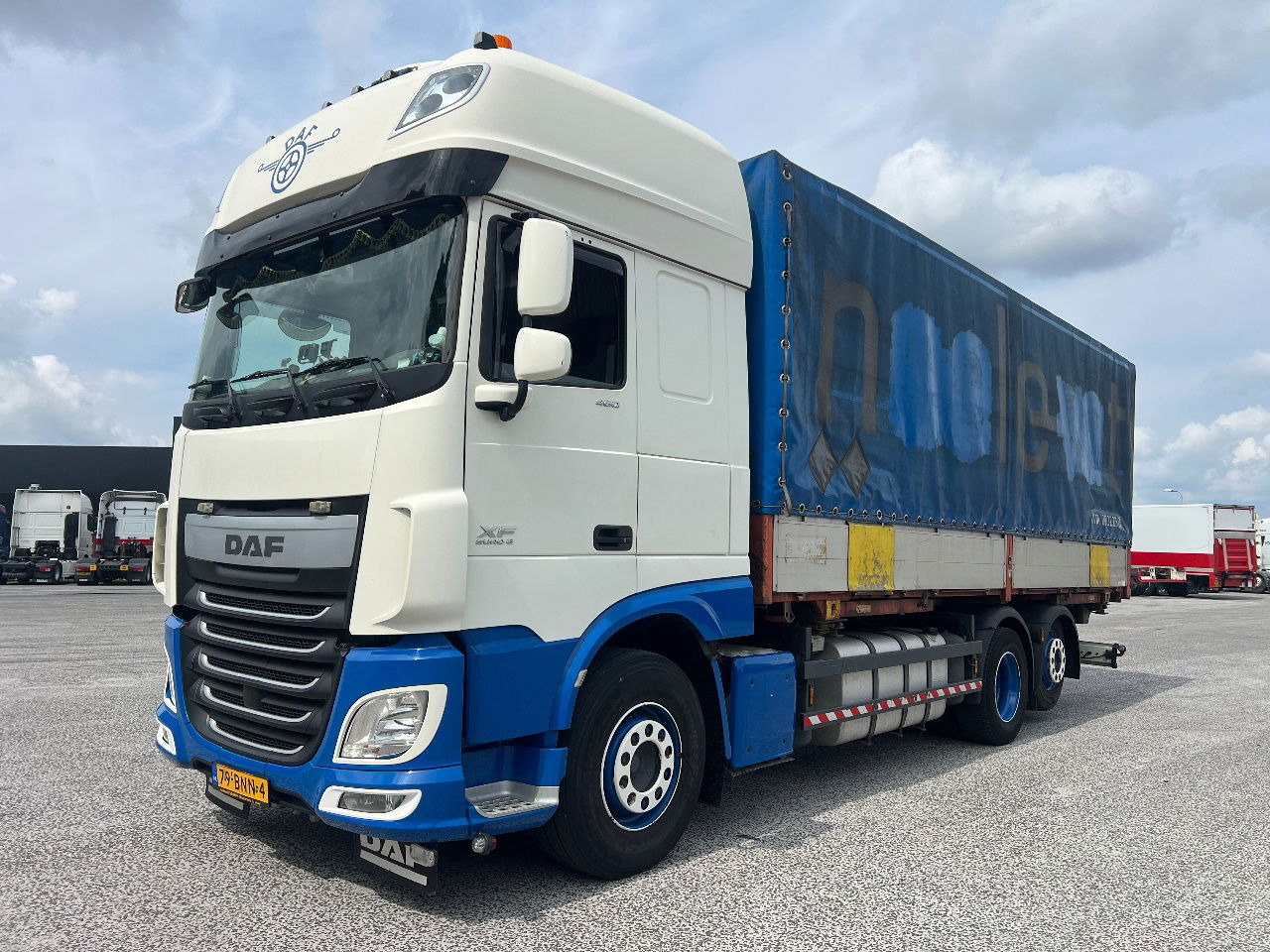 DAF XF 460 SSC 6x2 FAR, BDF, Retarder - Kravas automašīna ar tentu: foto 1 DAF XF 460 SSC 6x2 FAR, BDF, Retarder - Kravas automašīna ar tentu: foto 1