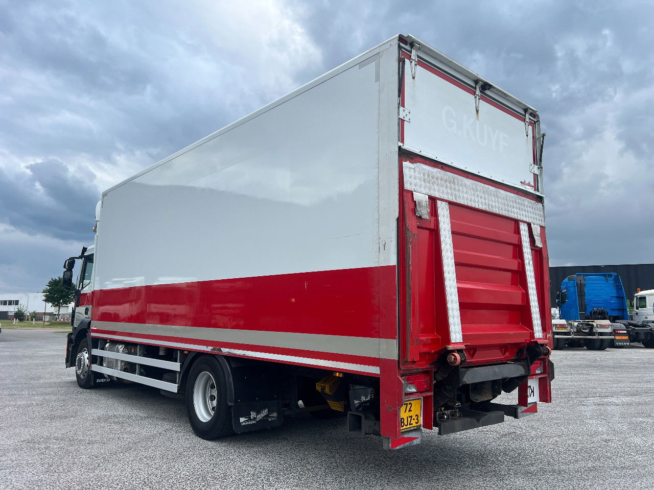 Iveco Stralis 310 AD, 19Ton, Euro 6 - Kravas automašīna ar slēgto virsbūvi: foto 4 Iveco Stralis 310 AD, 19Ton, Euro 6 - Kravas automašīna ar slēgto virsbūvi: foto 4