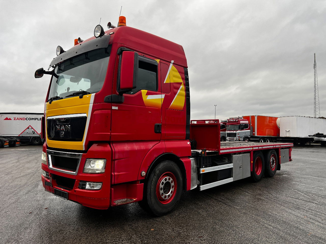 MAN TGX 26.480 XLX 6x2, Retarder, Full air susp - Bortu kravas automašīna/ Platforma: foto 1 MAN TGX 26.480 XLX 6x2, Retarder, Full air susp - Bortu kravas automašīna/ Platforma: foto 1