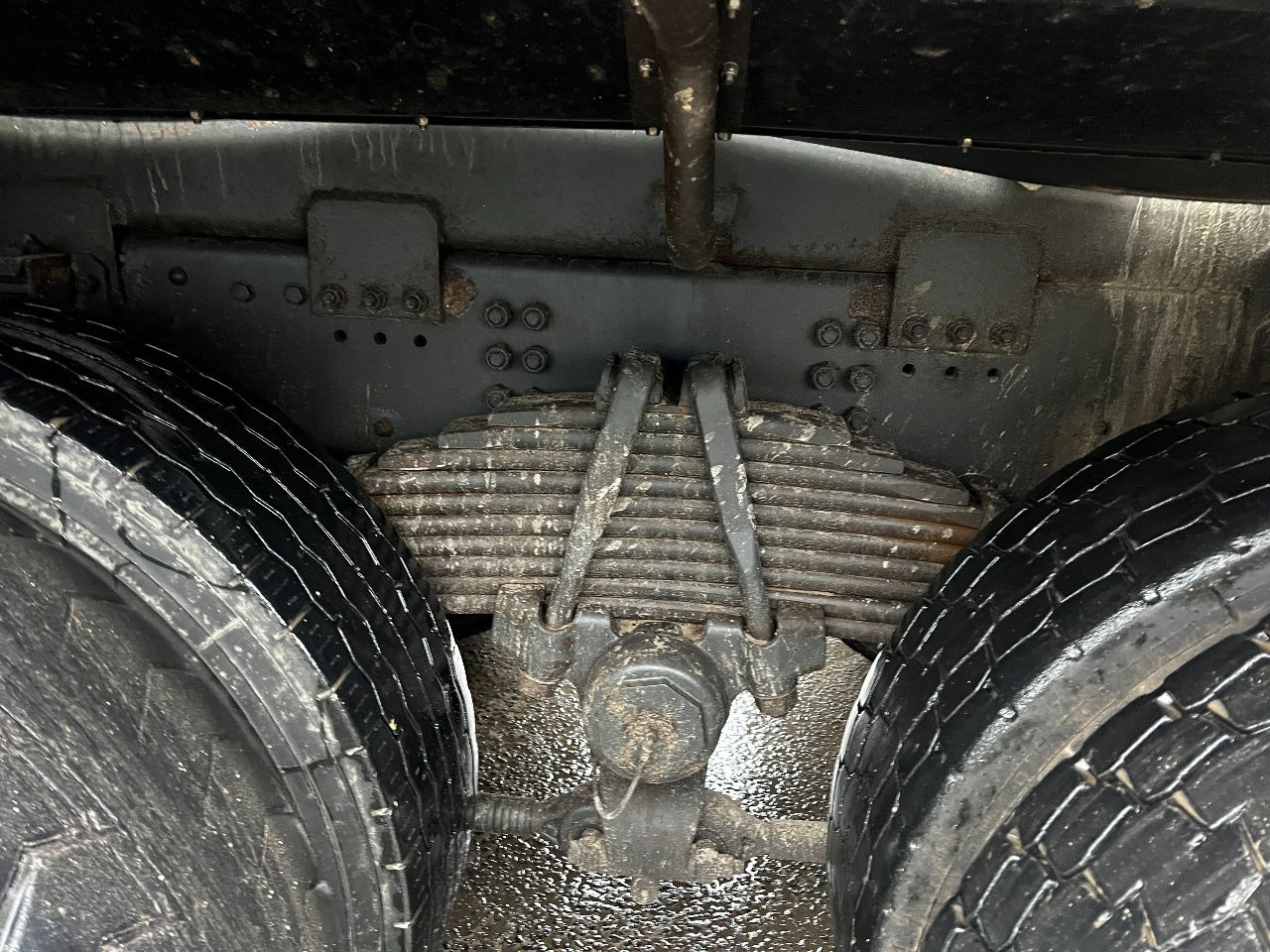 Scania P420 10x4, 15m3 Liebherr, full steel - Betonvedējs: foto 5 Scania P420 10x4, 15m3 Liebherr, full steel - Betonvedējs: foto 5