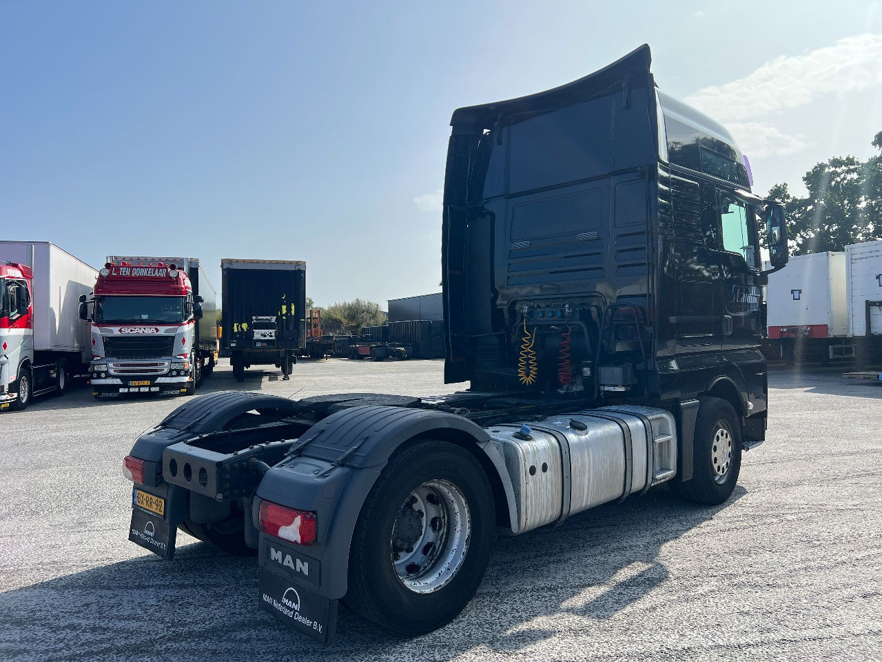 MAN TGX 18.400 XXL Euro 5, NL Truck - Vilcējs: foto 3 MAN TGX 18.400 XXL Euro 5, NL Truck - Vilcējs: foto 3