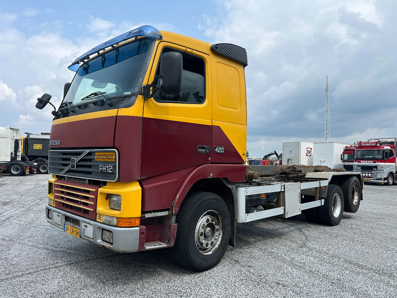 Konteineru vedējs/ Kravas automašīna ar noņemamā virsbūve Volvo FH 12.380 6x2, NCH, Euro2, Full Steel: foto 1