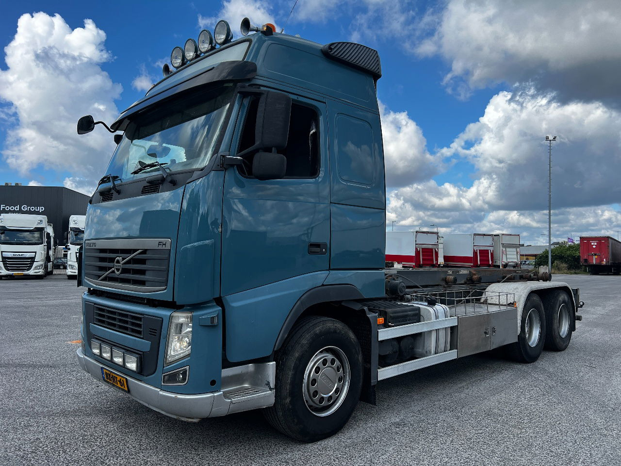Volvo FH 460 Globe 6x2, NCH cable - Konteineru vedējs/ Kravas automašīna ar noņemamā virsbūve: foto 2 Volvo FH 460 Globe 6x2, NCH cable - Konteineru vedējs/ Kravas automašīna ar noņemamā virsbūve: foto 2