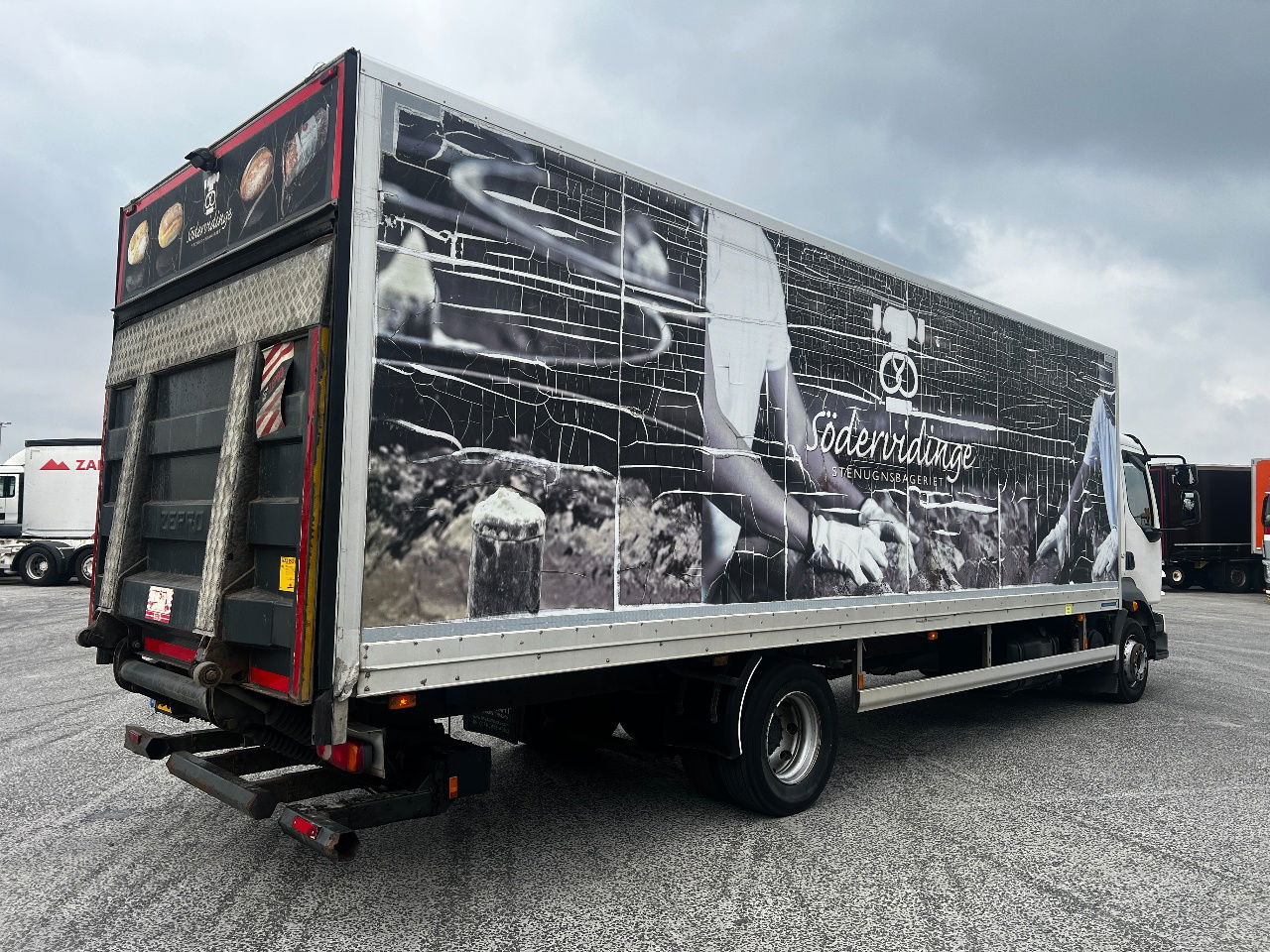 Volvo FL 12.240 Euro 5, NL truck - Kravas automašīna ar slēgto virsbūvi: foto 3 Volvo FL 12.240 Euro 5, NL truck - Kravas automašīna ar slēgto virsbūvi: foto 3