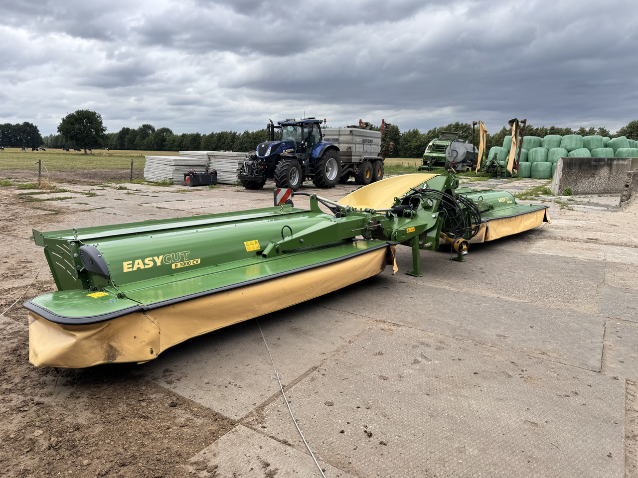 KRONE Easycut B1000 CV + F360 CV - Pļāvējs: foto 1 KRONE Easycut B1000 CV + F360 CV - Pļāvējs: foto 1