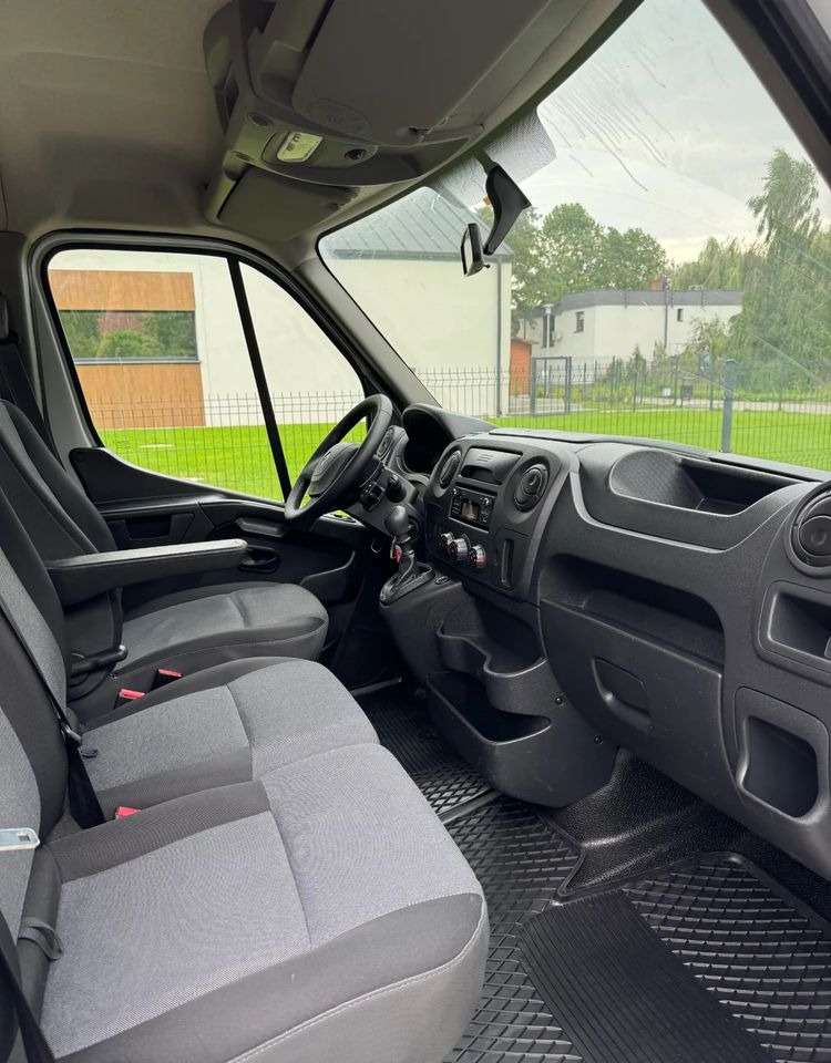 Automašīna ar kravas platformu Renault Master: foto 8