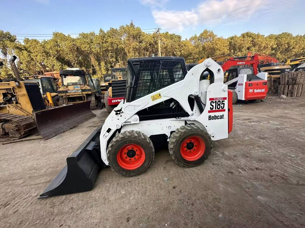 Bobcat S 185 - Kompaktiekrāvējs: foto 3 Bobcat S 185 - Kompaktiekrāvējs: foto 3