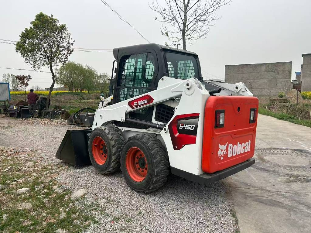 Bobcat S 450 - Kompaktiekrāvējs: foto 1 Bobcat S 450 - Kompaktiekrāvējs: foto 1