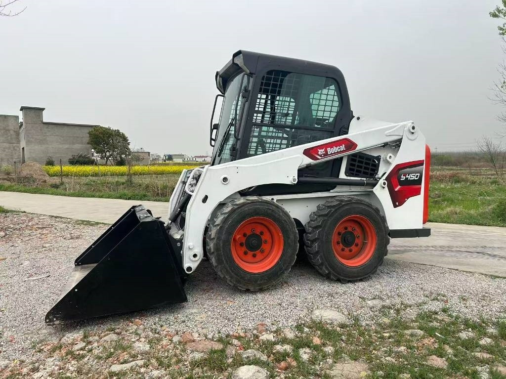 Bobcat S 450 - Kompaktiekrāvējs: foto 4 Bobcat S 450 - Kompaktiekrāvējs: foto 4