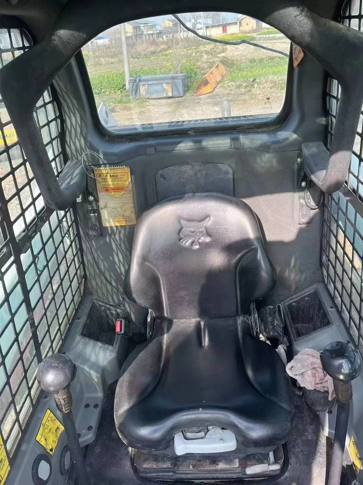 Bobcat S 550 - Riteņu iekrāvējs: foto 4 Bobcat S 550 - Riteņu iekrāvējs: foto 4