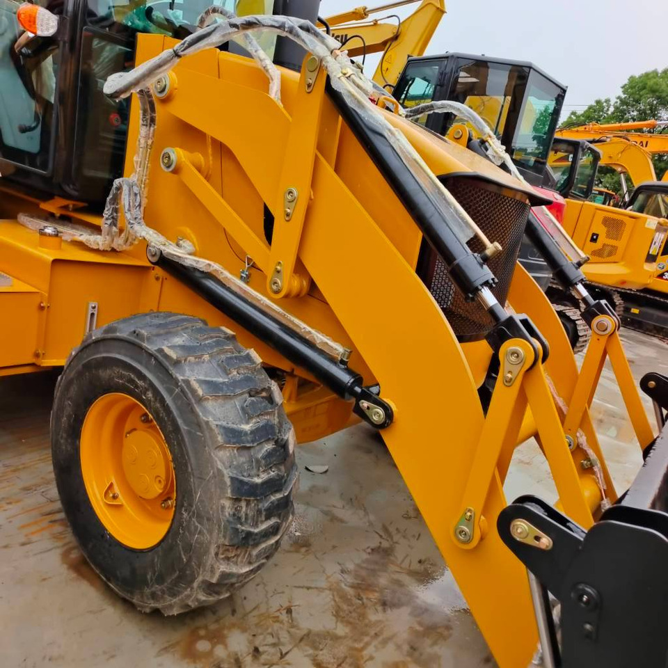 CAT 100% new caterpillar 420 F - Ekskavators-iekrāvējs: foto 4 CAT 100% new caterpillar 420 F - Ekskavators-iekrāvējs: foto 4