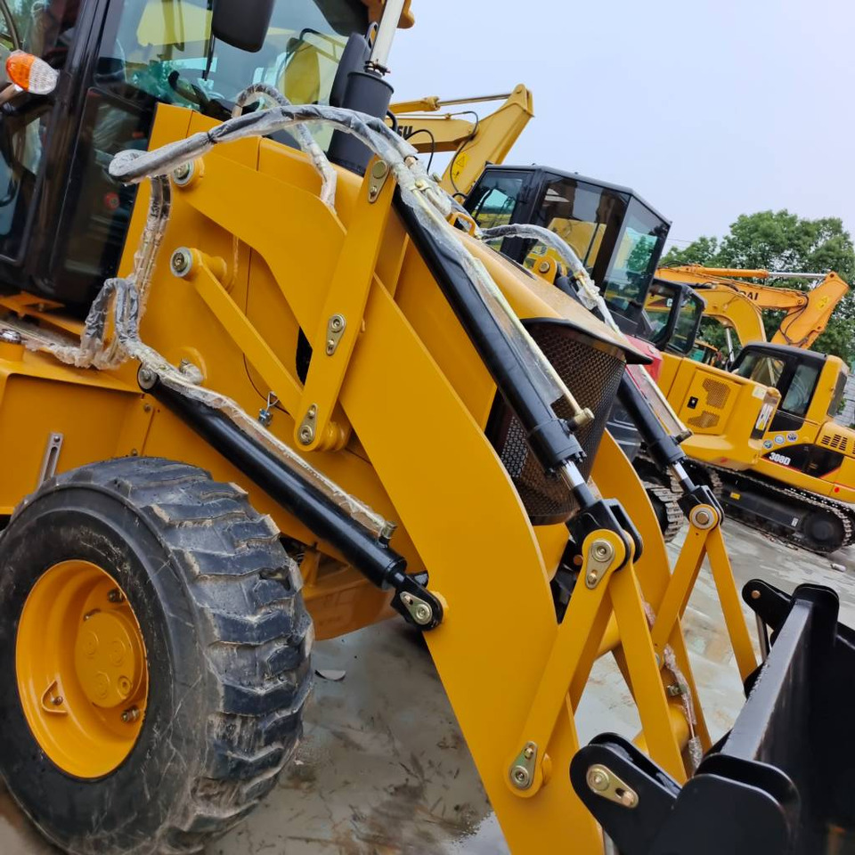 CAT 100% new caterpillar 420 F - Ekskavators-iekrāvējs: foto 5 CAT 100% new caterpillar 420 F - Ekskavators-iekrāvējs: foto 5