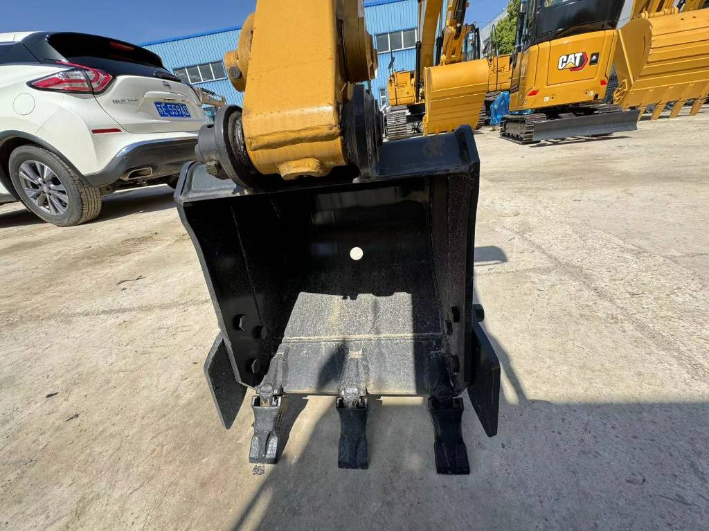 CAT 302 - Mini-ekskavators: foto 4 CAT 302 - Mini-ekskavators: foto 4