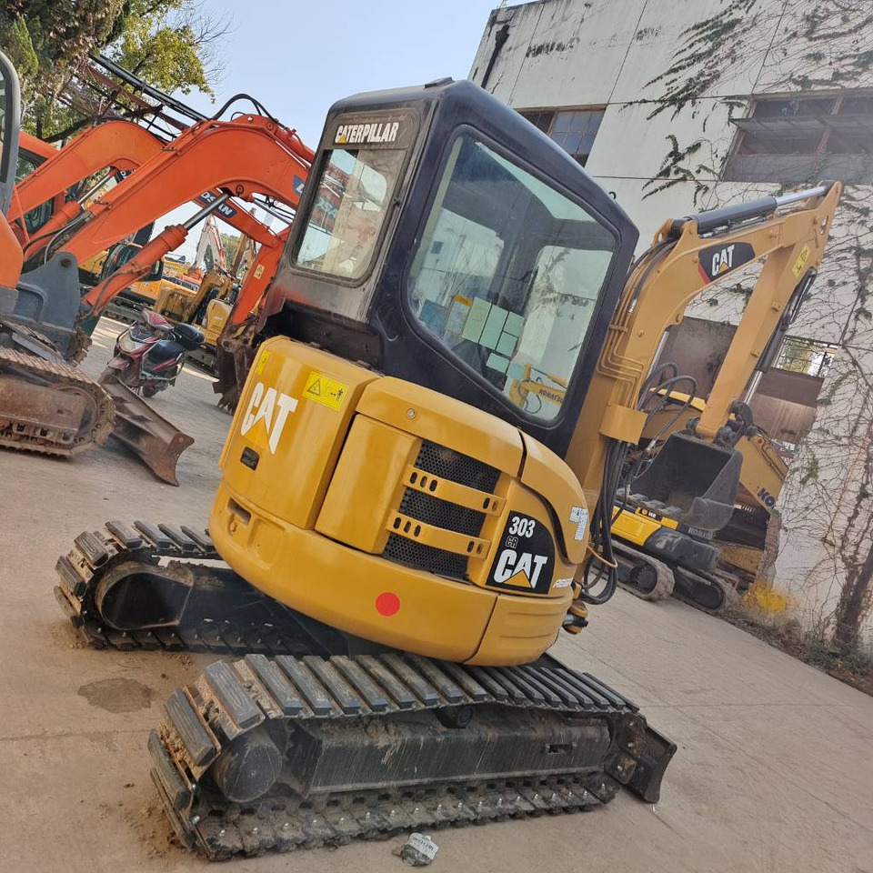 CAT 303 CR - Mini-ekskavators: foto 1 CAT 303 CR - Mini-ekskavators: foto 1